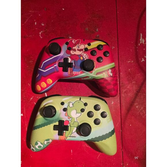 2 Hori Wireless HORIPAD Controllers for Nintendo Switch Tested (Mario&Yoshi) - Picture 1 of 2